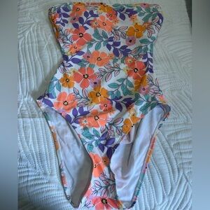 New Ninety Nine One Piece Swimsuit size medium open back floral beach summer